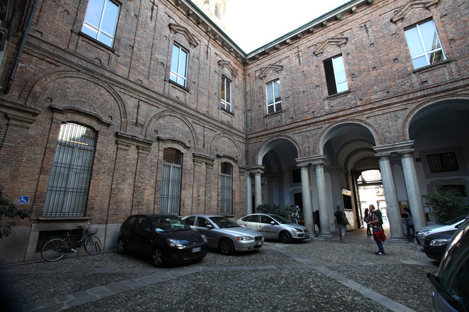 Cortile d'ingresso