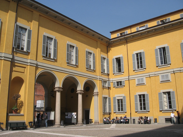 Cortile centrale di via Conservatorio