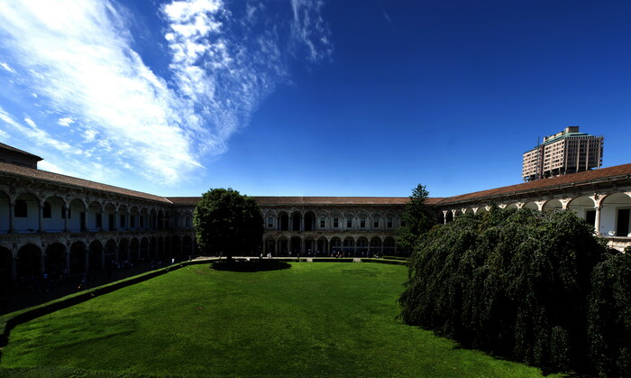 Cortile maggiore della Ca' Granda dei milanesi